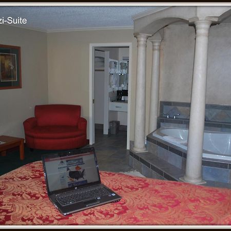 Americas Best Value Inn Lubbock East Bagian luar foto