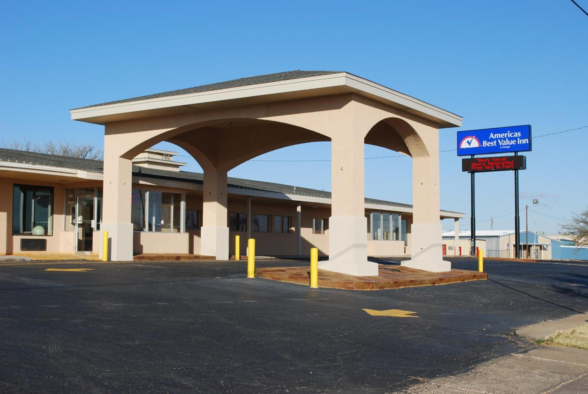 Americas Best Value Inn Lubbock East Bagian luar foto