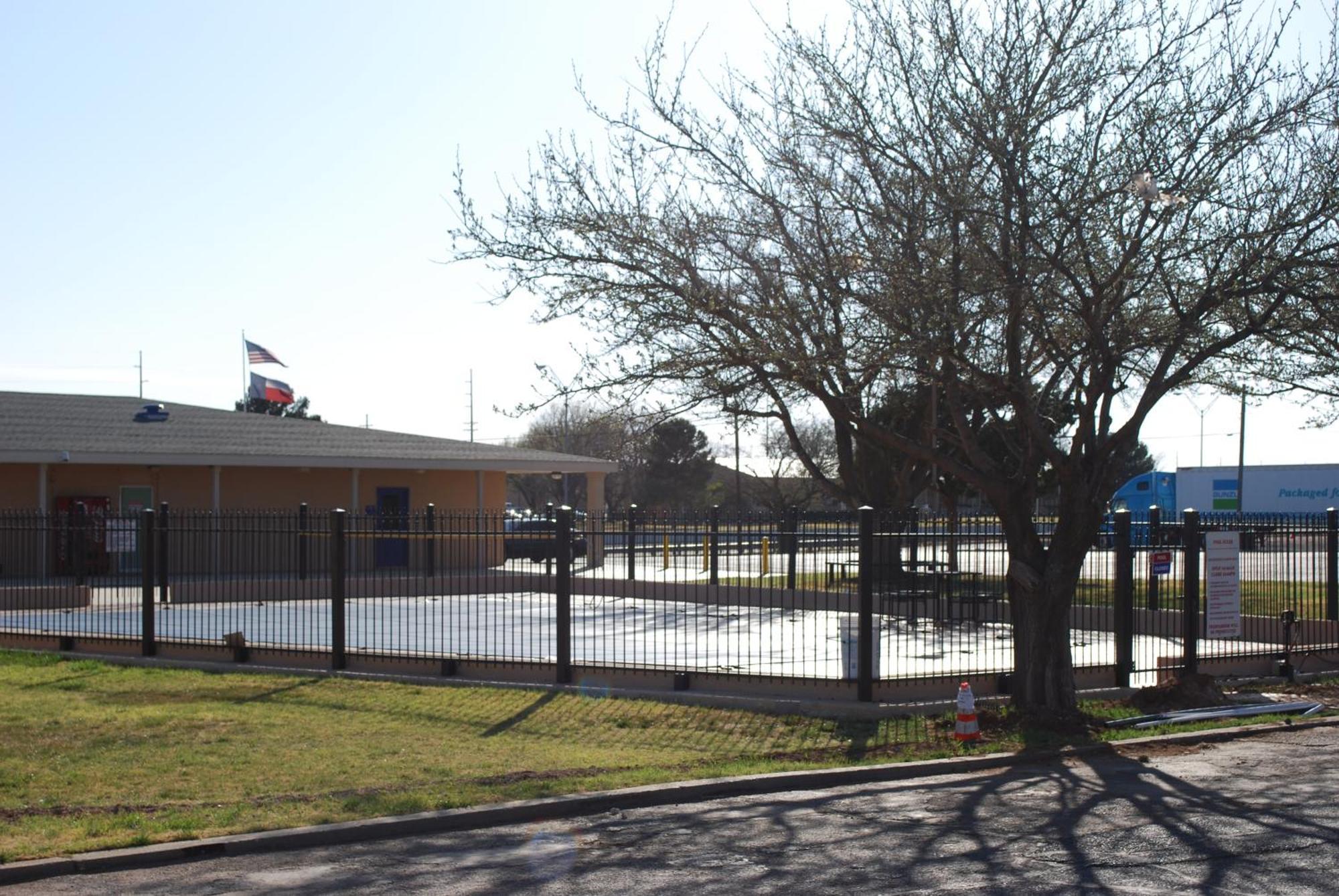 Americas Best Value Inn Lubbock East Bagian luar foto