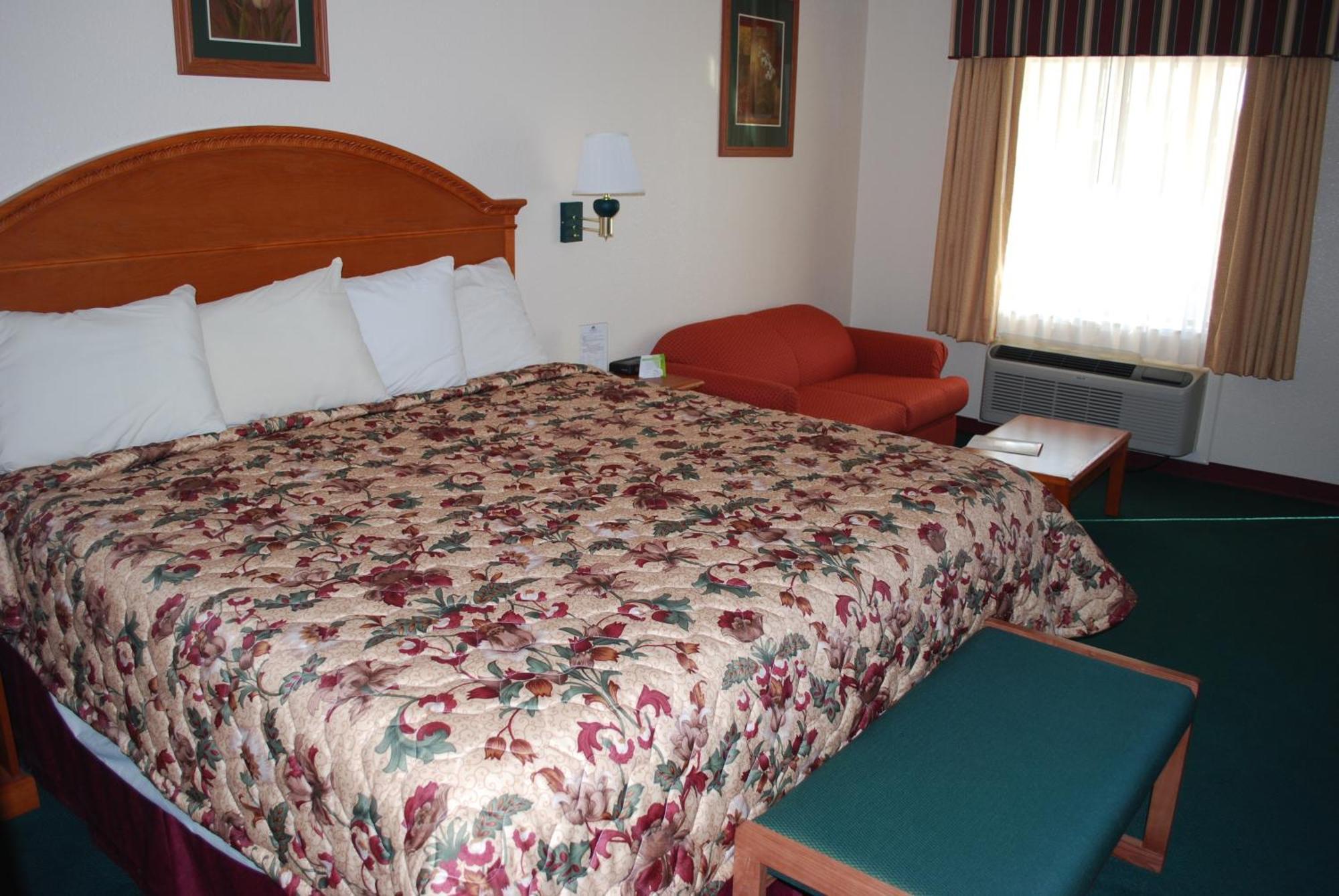 Americas Best Value Inn Lubbock East Bagian luar foto