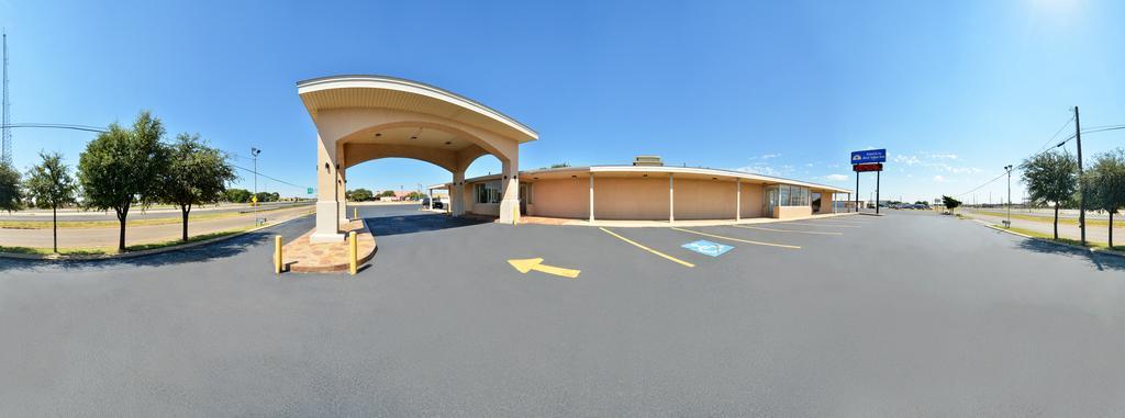 Americas Best Value Inn Lubbock East Bagian luar foto