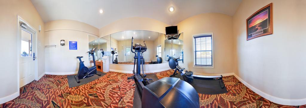 Americas Best Value Inn Lubbock East Bagian luar foto